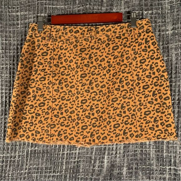 MITTOSHOP Animal NWT Print Denim Button Down Raw Hem Skirt Women's Medium #718 - Picture 2 of 11